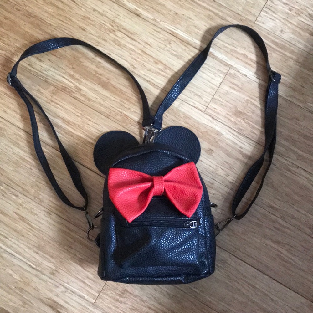 Minnie Mouse backpack purse